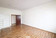 Gewerbeimmobilie - Büro trifft auf vielseitigen Großraum