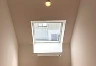 Helle 4-Zimmer DG-Maisonette mit Balkon nahe U1!