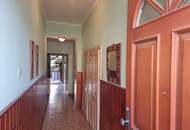 "Endstation Haus Desire"