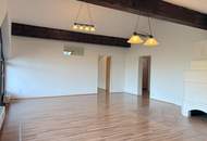 ZU MIETEN! 2-Zimmer-Wohnung mit Kachelofen und herrlichem Balkon in sonniger Ruhelage von Bad Ischl!