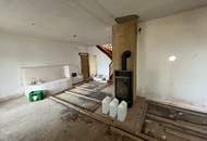 Sanierungsbedürftiges Haus auf großem Grundstück! Erwecken Sie es aus dem Dornröschenschlaf!