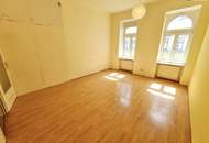 Ein Zuhause, das nach Ihrer Handschrift verlangt! Entzückende Altbauwohnung mit Sanierungsbedarf + Traumhaft schönes Haus + Perfekte Infrastruktur und Anbindung! Jetzt zugreifen!