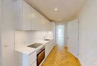 Drei Zimmerwohnung mit Balkon im sanierten Wiener Altbau