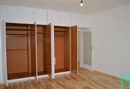 Sonnige, top renovierte 3-Zimmer Wohnung - Studenten willkommen