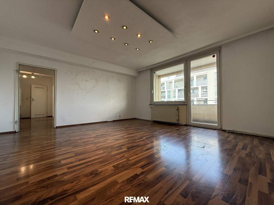 Günstig einsteigen, schön wohnen: 3- Zimmerwohnung mit Loggia zum Bestpreis