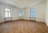 Helle Altbauwohnung mit hohen Räumen – frisch renoviert &amp; sofort beziehbar