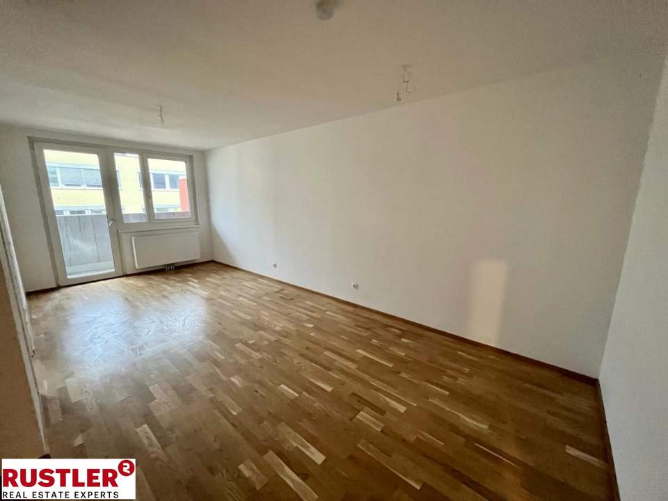 2 Zimmer Wohnung mit Balkon