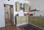 " 3-Zimmer-Altbauwohnung mit moderner Wohnküche & Schwedenofen nahe Yppenplatz!"