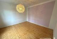 TEILUNTERKELLERTER BUNGALOW MIT POOL UND SCHÖNEM GRÜNBLICK