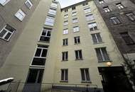Sanierungsbedürftige 3 Zimmer-Altbauwohnung in der Juchgasse