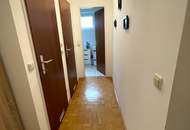 Geräumige 2-Zimmer Wohnung mit schöner Loggia in traumhafter, grüner Ruhelage! Bezugsbereit mit 01.02.2026!