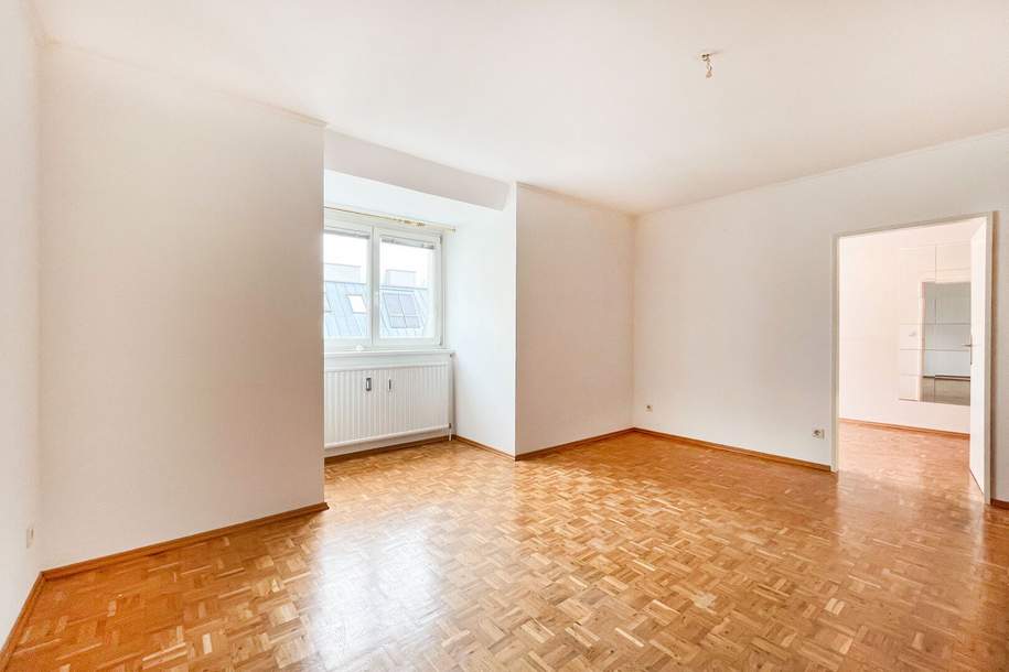 Gut vermietbare DG-Wohnung nahe Hütteldorfer Straße mit Parkplatz, Wohnung-kauf, 230.000,€, 1140 Wien 14., Penzing