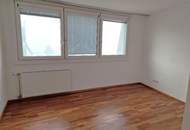 Sehr helle und kompakte Familienwohnung im 4. Liftstock mit guten Verkehrsanbindungen