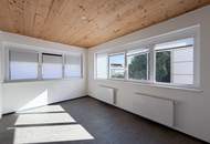 Großzügige 4-Zimmer-Wohnung mit Reihenhaus-Charakter und Terrasse