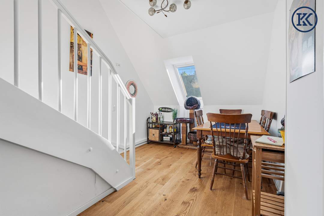 Stilvolle Maisonette-Wohnung in ruhiger Lage – nur 10–15 Minuten Fußweg zur Seestadt!