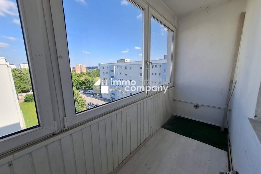 Wels : Preisgünstige 92m² Familienwohnung mit Loggia und Kfz Abstellplatz !, Wohnung-kauf, 195.000,€, 4600 Wels(Stadt)