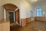 ROHDIAMANT IN TOPLAGE! U6 DIREKT. SANIERUNGSBEDÜRFTIGE 3,5 ZIMMER. FISCHGRÄTPARKETT.