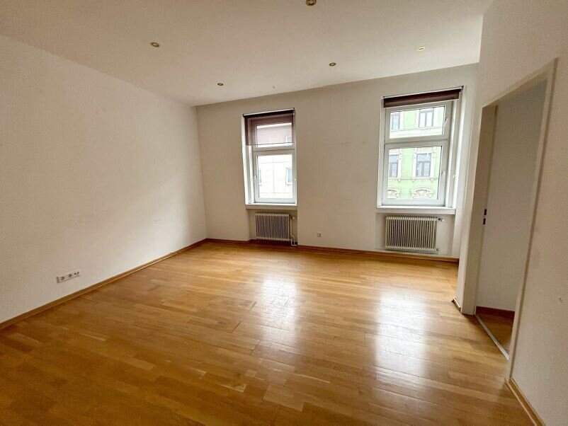 Drei Zimmer-Wohnung direkt bei U3 Schweglerstraße!