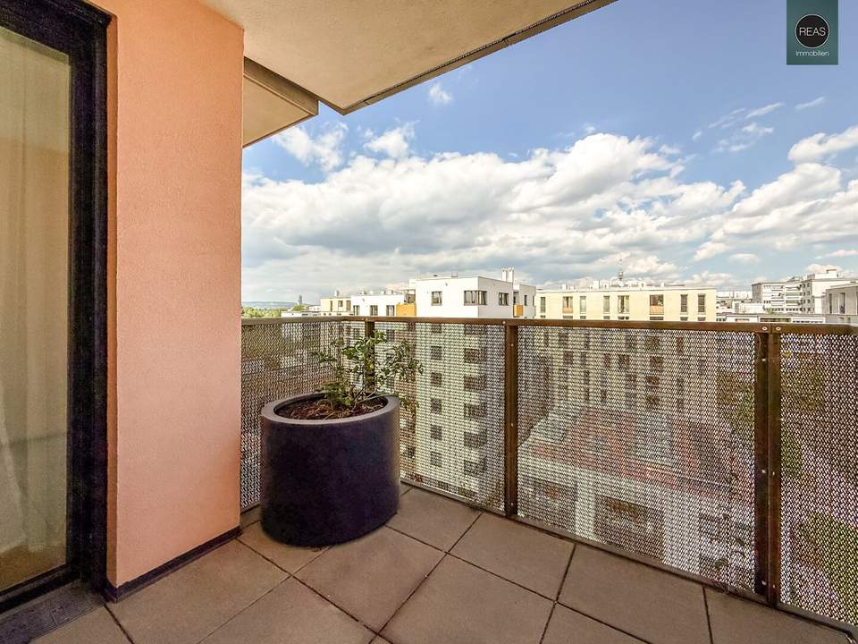 Provisionsfrei: Apartment beim Grünareal „Freie Mitte“ - Teilmöbliert, Deckenkühlung, Panoramabalkon, Gym!