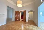 GROßZÜGIGE VILLENETAGE mit TERRASSEN // SPACIOUS CLASSIC STYLE APARTMENT with TERRACES