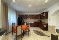 SOMMERAKTION in Ungarn bei der Österreichischen Grenze! Urlaubsfeeling im Alltag! Wunderschöner, uneinsehbarer, großzügiger Garten | mit Pool | mit Terrasse, 2 Carports und Brunnen! | niedrige Betriebskosten | perfekte Raumaufteilung |
