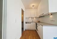 Sonnige 2-Zimmer DG-Wohnung mit Südwestterrasse bei der U3 Kendlerstraße