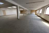 Bestandfreies Geschäftshaus mit Wohnmöglichkeit im historischen Zentrum von Hainburg!