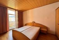 Zinshaus in Innenstadtlage mit 7 Einheiten und Grünfläche