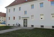 Einmaliges Angebot: preiswerte Starterwohnung mit Küchenablöse! Helle 1-Raum-Wohnung mit getrenntem Schlafzimmer im Erdgeschoß - ab Sommer verfügbar.