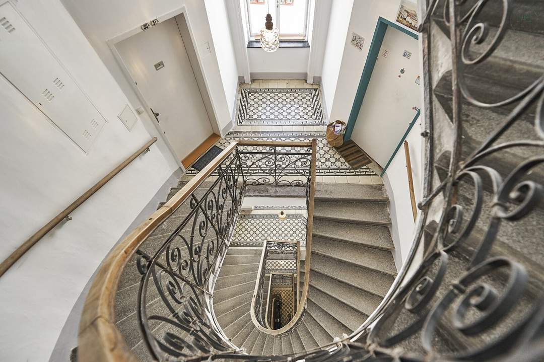 Attraktiver Rohdachboden im Herzen Hernals´