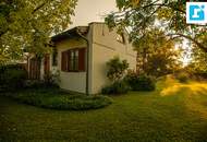 Idyllisches Seegrundstück mit Ferienhaus