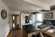 NEUBAU IN SONNIGER RUHELAGE MIT GROßZÜGIGEM BALKON &amp; ANKLEIDEZIMMER