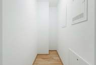 ERSTBEZUG >> bodentiefe Fenster in westseitiger Wohnung mit Loggia >> TOP LAGE