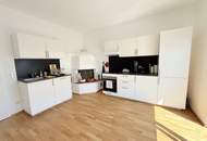 1080! UNBEFRISTET! 5 ZIMMER ! Schönes und frisch saniertes DG mit Balkon!