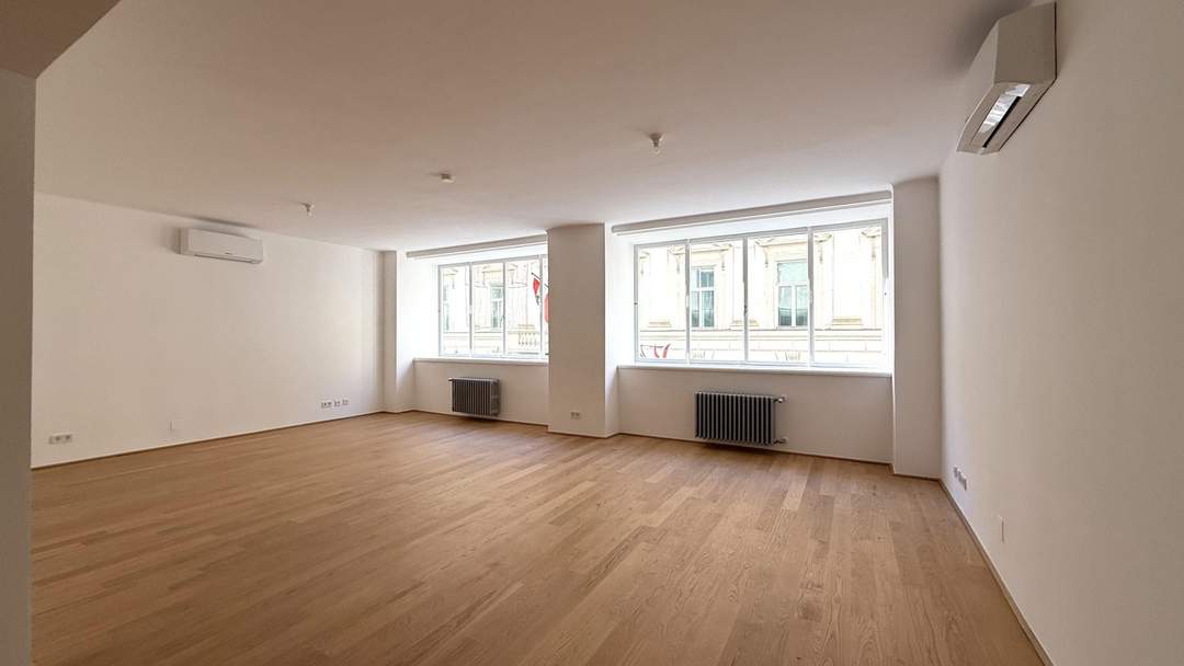 ERSTBEZUG nach GENERALSANIERUNG im City Center!!! Loft-Wohnung im HOCHHAUS HERRENGASSE!!!!