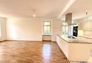 Erstbezug nach Sanierung! Traumhafte Villenetage mit Gartenmitbenutzung und Garage!
