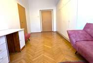 Grazer Altbautraum mit Balkon – Stilvoll wohnen in der Hirtengasse