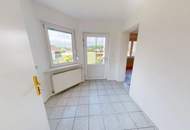 Einfamilienhaus mit neuer Pelletsheizung, Einliegerwohnung und Pool (Provisionsfrei)