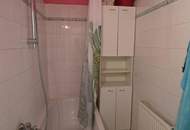Charmante Altbauwohnung mit zwei Balkonen im Herzen des 5.Bezirks (zweiter Stock ohne Lift)