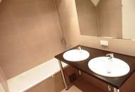 VOLLMÖBLIERTE DG-Wohnung mit westseitiger Terrasse ++ Eine Ebene ++ AB AUGUST!!