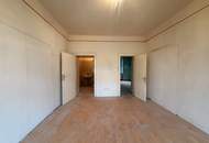 Fenzlgasse - sanierungsbedürftiger 2 Zimmer Altbau mit extra Küche zu vermieten