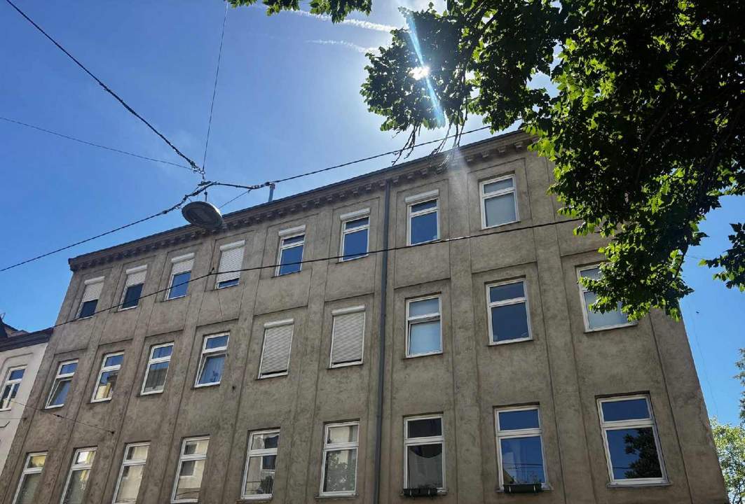 Baugenehmigter Rohdachboden mit Parkplick und Balkone Nähe Brunnenmarkt