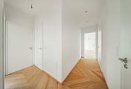 STOCK IM WEG - "Erstbezug mit Stil - 4 Zimmer mit Südterrasse, Fitness &amp; Garage"