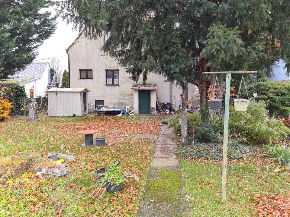 Wahnsinns-Baugrundstück für Haus und Wohnungs-Bauträger in einer ruhigen Lage!
