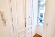 Blick ins Grüne! Traumhaft sanierter Erstbezug mit Balkon! 3 Zimmer + TOP-Lage + TOP Anbindung + Ruhige Seitengasse + Wunderschönes Altbauhaus! Jetzt zugreifen!