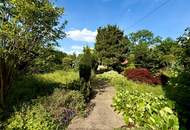 Gartenparadies in absoluter Ruhelage mit Ein-Mehrfamilienhaus