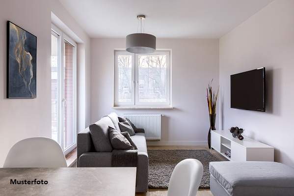 4-Zimmer-Wohnung mit Loggia und Stellplatz, Gewerbeobjekt-kauf, 280.000,€, 5600 Sankt Johann im Pongau