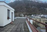 Gut gelegene 2 Zimmer Wohnung mit Balkon und Blick auf den Kapuzinerberg