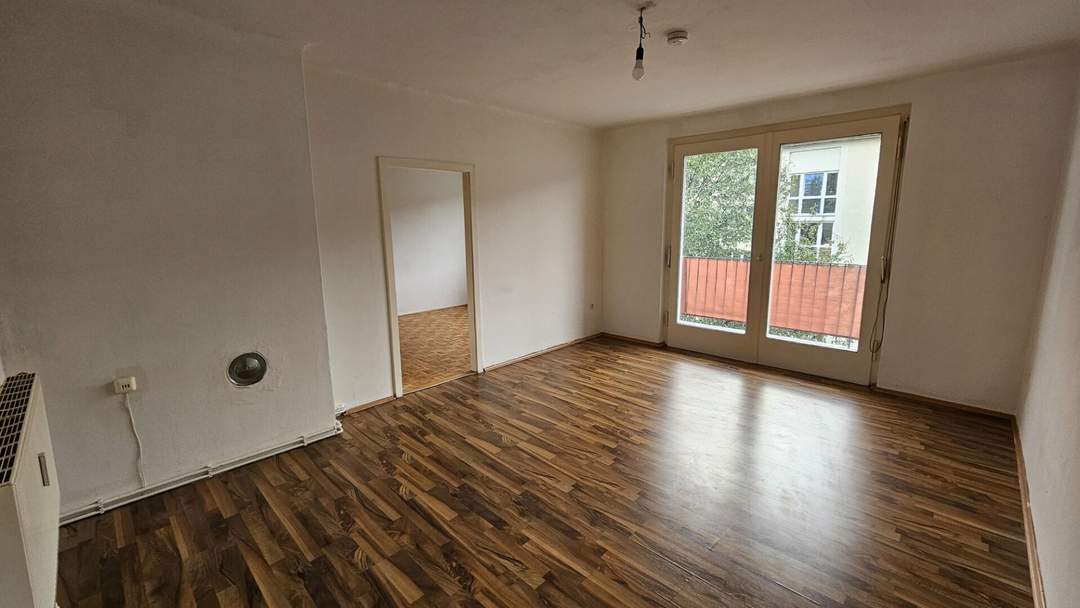 Geräumige und unbefristete 2-Zimmer-Wohnung mit Loggia!