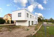 ERSTBEZUG | Exklusive Doppelhaushälfte | ca. 353 m² Garten | 4-5 Zimmer | Süd/Ost | Luftwärmepumpe | 2 KFZ-Stellplätze | 5 Minuten ins Zentrum Perchtoldsdorf